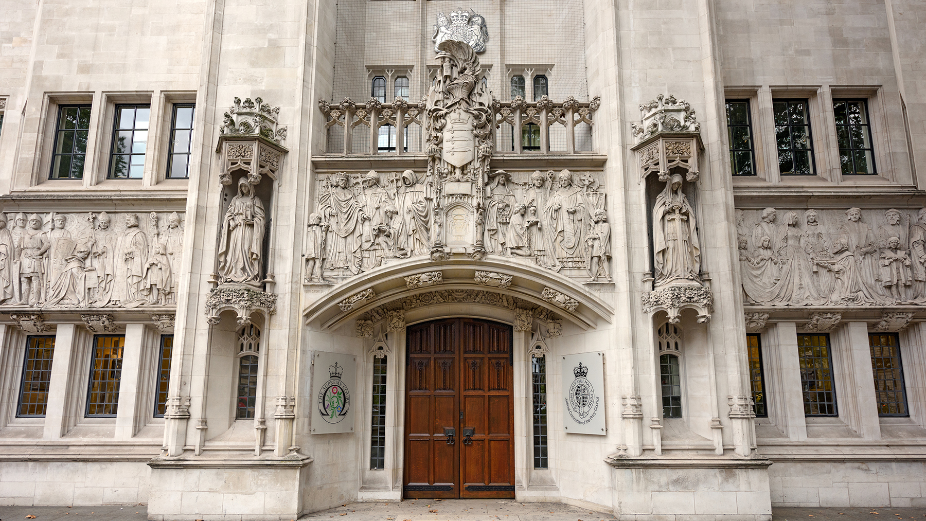 URS Corporation BDW Trading - The entrance to the UK Supreme Court (Image: Dreamstime.com)